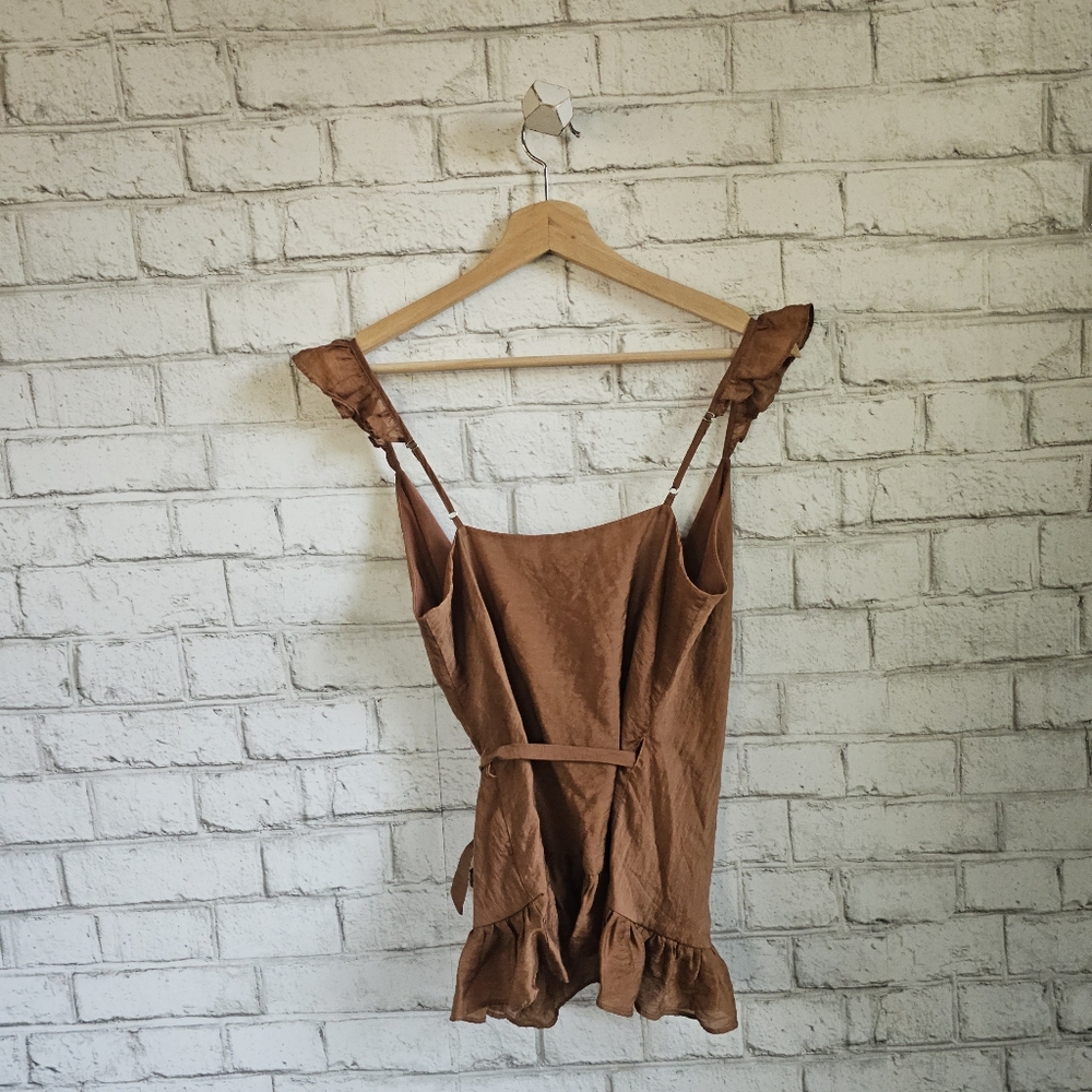 ☆ EXPRESS Bronze Ruffle Wrap Top, S ☆ - Picture 3 of 9